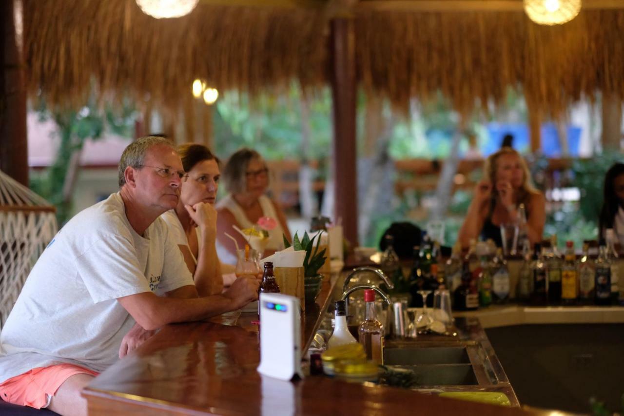 Magic Oceans Dive Resort Anda  Exterior foto